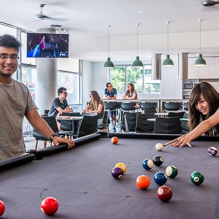 Student Village Melbourne Bagian luar foto