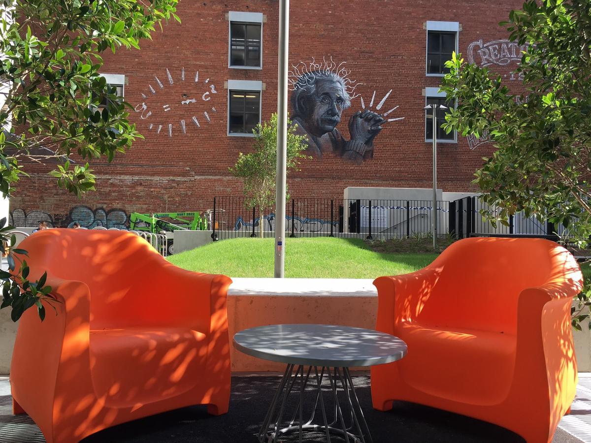 Student Village Melbourne Bagian luar foto